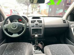 RENAULT - MÉGANE - 2011/2012 - Prata - R$ 36.900,00