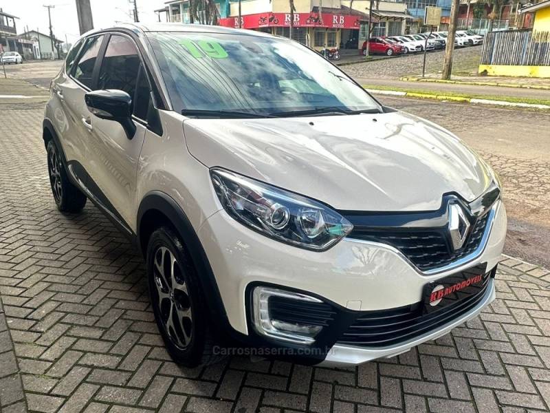 RENAULT - CAPTUR - 2019/2019 - Branca - R$ 78.900,00