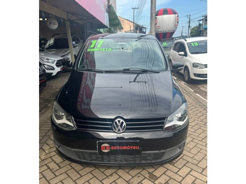 VOLKSWAGEN - FOX - 2011/2011 - Preta - R$ 34.900,00