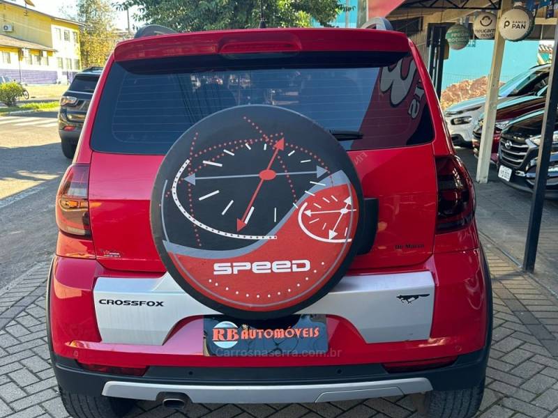 VOLKSWAGEN - CROSSFOX - 2014/2014 - Vermelha - R$ 46.900,00
