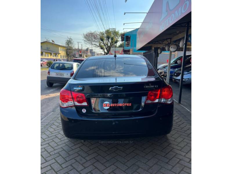 CHEVROLET - CRUZE - 2012/2012 - Preta - R$ 56.900,00