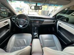 TOYOTA - COROLLA - 2014/2015 - Cinza - R$ 87.900,00